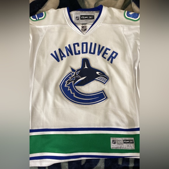Reebok Other - Vancouver Canucks jersey of Roberto Luongo in xl.